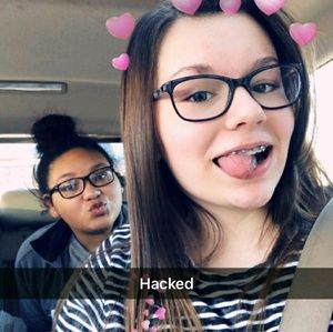 Meet your Posher, Kayla